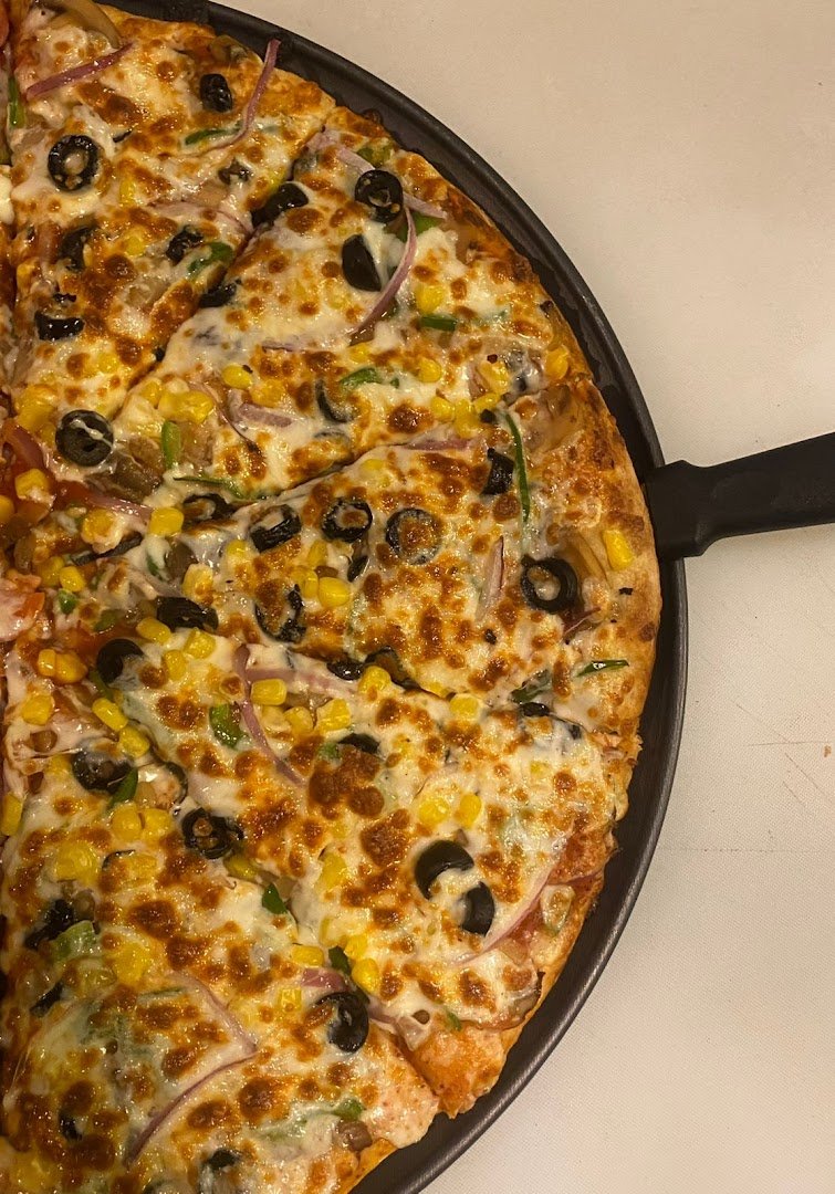 Canelo’s Pizza