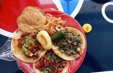 Tacos los Carnales